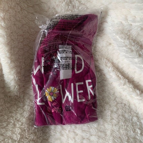 NWT Baby GAP “Wild Flower” Purple Long Sleeve Snap Bodysuit - Picture 2 of 2
